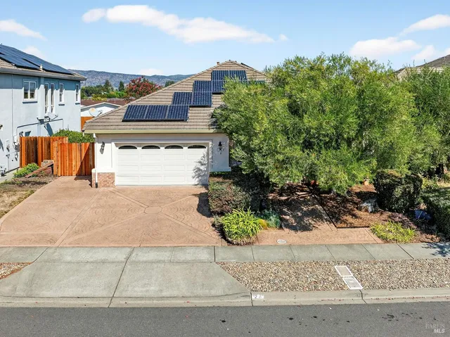 $999,000 | 26 Hahnemann Lane, Napa, CA 94558