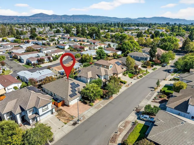 $999,000 | 26 Hahnemann Lane, Napa, CA 94558