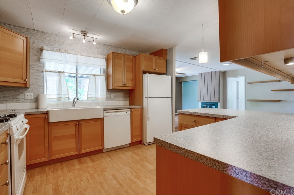 17701 Avalon Boulevard, Unit 27 Carson, CA 90746 - Photo 23 of 41