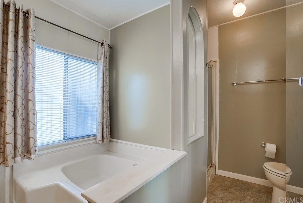 17701 Avalon Boulevard, Unit 27 Carson, CA 90746 - Photo 28 of 41