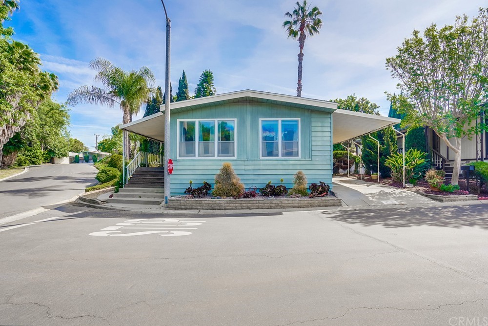 17701 Avalon Boulevard, Unit 27 Carson, CA 90746 - Photo 4 of 41