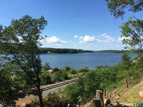 $3,200 | 1895 Highway 12, Ledyard, CT 06335