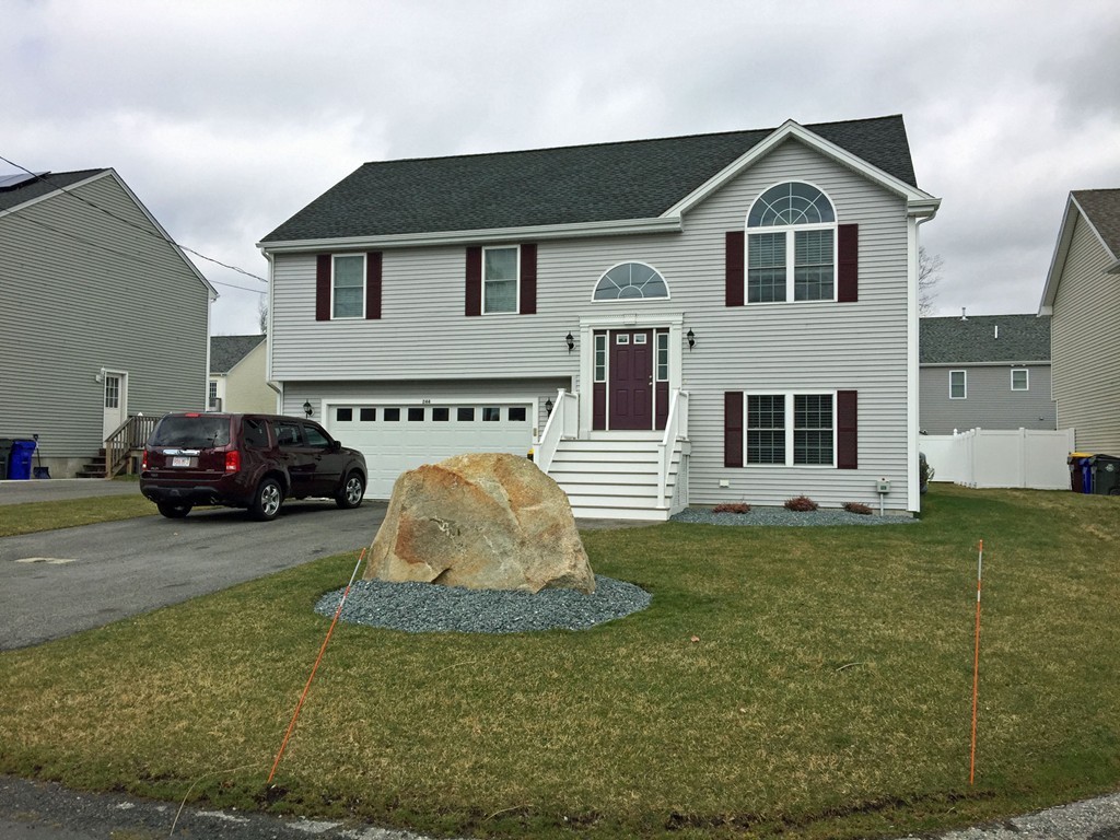 244 Whitefield Street Fall River, MA 02721 - Photo 1 of 20