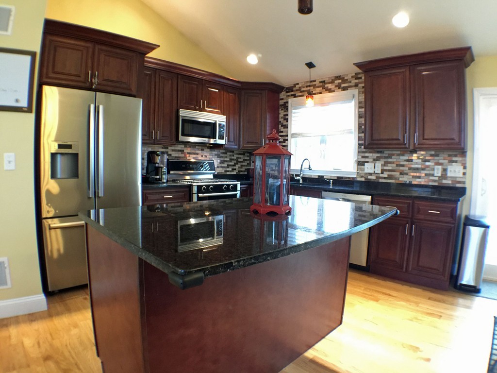 244 Whitefield Street Fall River, MA 02721 - Photo 7 of 20