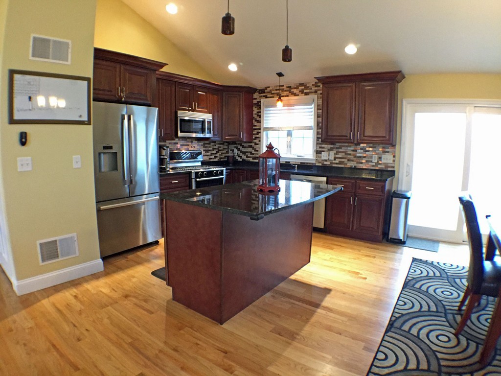 244 Whitefield Street Fall River, MA 02721 - Photo 8 of 20