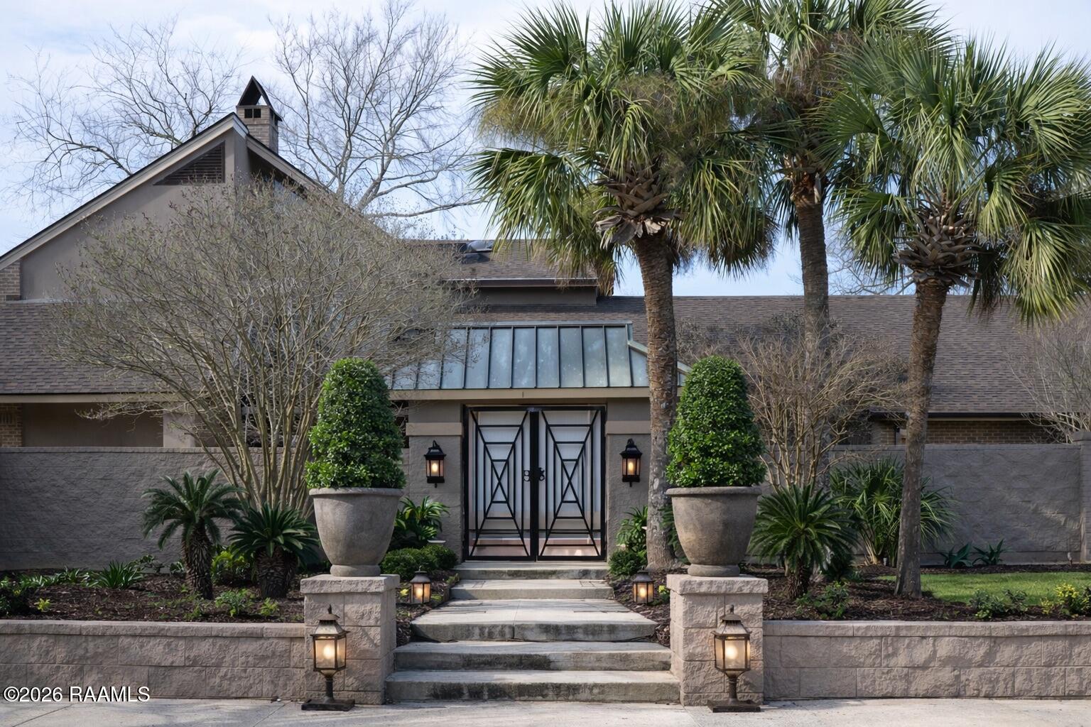 101 Hunters Hollow Lafayette, LA 70508 - Photo 2 of 49 Gate/Front of House