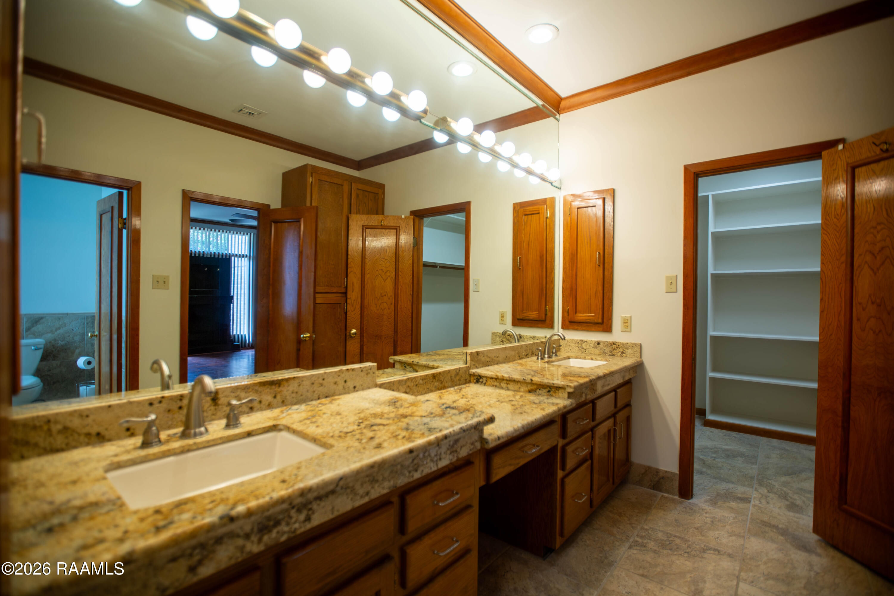 101 Hunters Hollow Lafayette, LA 70508 - Photo 23 of 49 Master bathroom