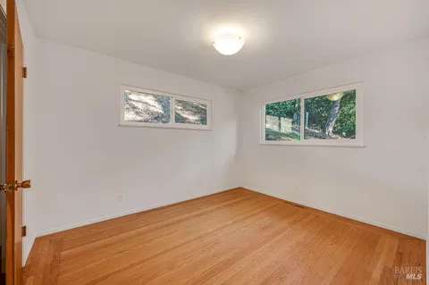 a view of empty room with window