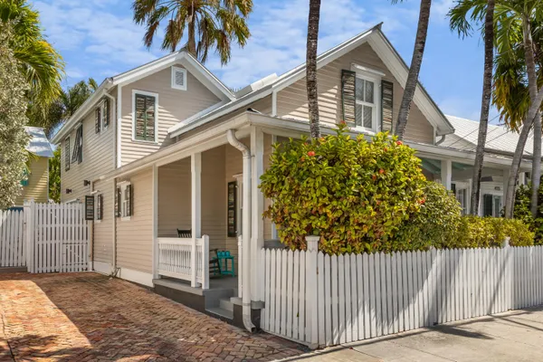 $2,290,000 | 413 Frances Street, Key West, FL 33040
