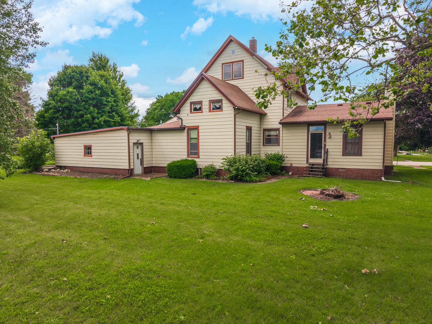 415 North 4th Street Chatsworth, IL 60921 - Photo 4 of 63