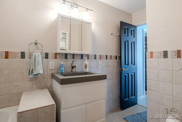 $380,000 | 10273 Basford Lk Drive, Baldwin, MI 49304