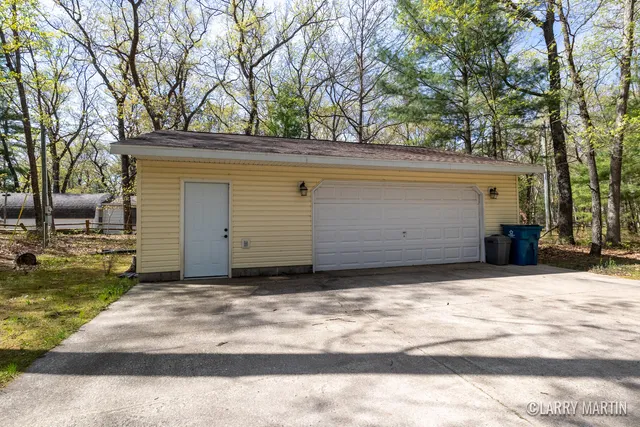 $380,000 | 10273 Basford Lk Drive, Baldwin, MI 49304