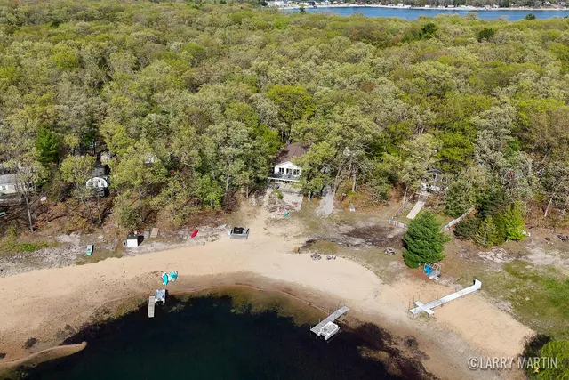 $380,000 | 10273 Basford Lk Drive, Baldwin, MI 49304