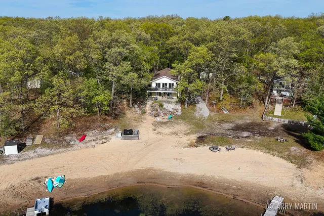 $380,000 | 10273 Basford Lk Drive, Baldwin, MI 49304