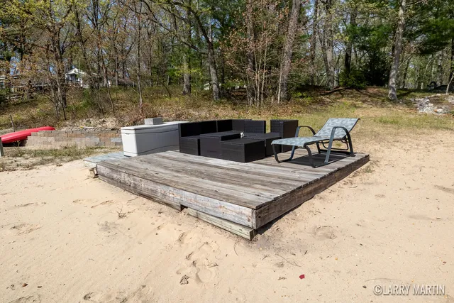 $380,000 | 10273 Basford Lk Drive, Baldwin, MI 49304