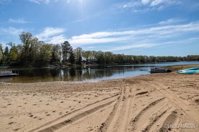 $380,000 | 10273 Basford Lk Drive, Baldwin, MI 49304