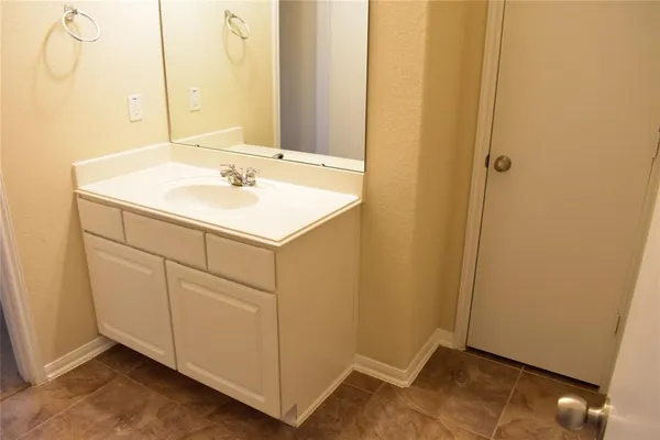 $2,200 | 18910 Windy Stone Drive, Houston, TX 77084