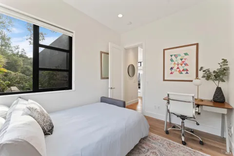 $3,750,000 | 9224 Carols View Lane, Forestville, CA 95436