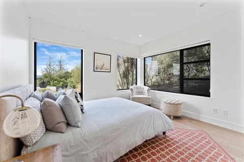 $3,750,000 | 9224 Carols View Lane, Forestville, CA 95436