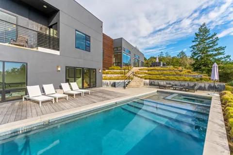 $3,750,000 | 9224 Carols View Lane, Forestville, CA 95436