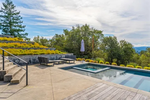 $3,750,000 | 9224 Carols View Lane, Forestville, CA 95436