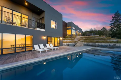 $3,750,000 | 9224 Carols View Lane, Forestville, CA 95436