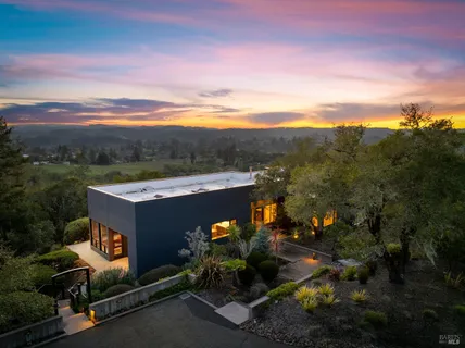 $3,750,000 | 9224 Carols View Lane, Forestville, CA 95436