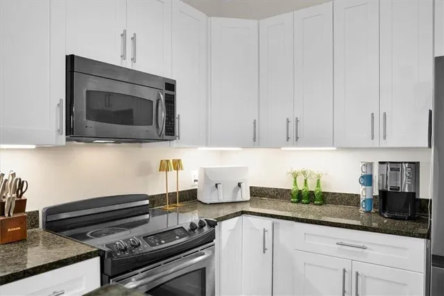 $300,000 | 425 Chapel Street Southwest, Unit 1109, Atlanta, GA 30313