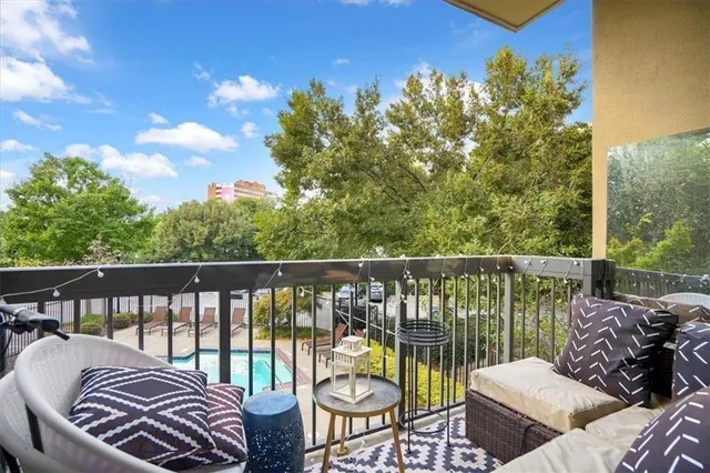 $300,000 | 425 Chapel Street Southwest, Unit 1109, Atlanta, GA 30313