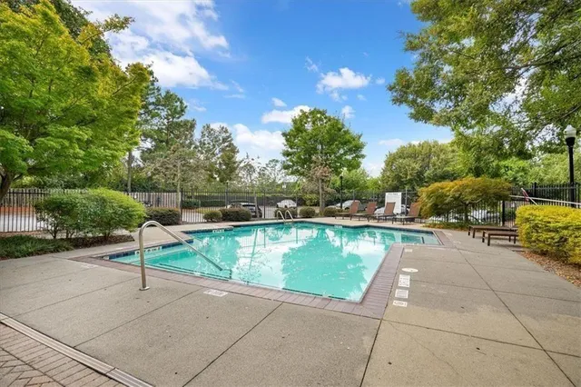 $300,000 | 425 Chapel Street Southwest, Unit 1109, Atlanta, GA 30313