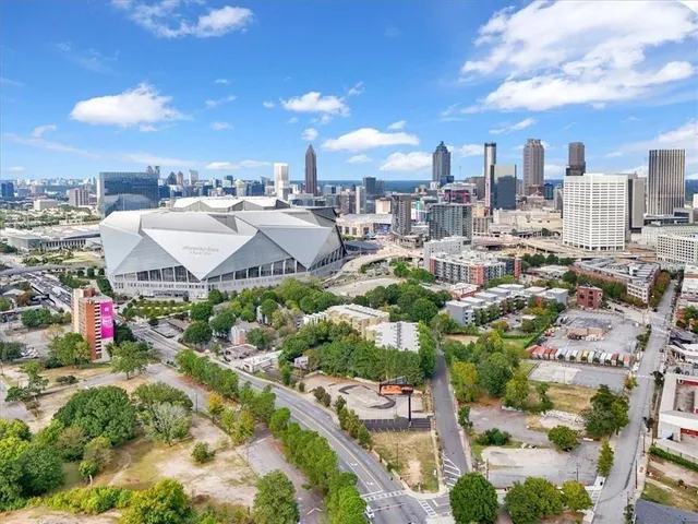 $300,000 | 425 Chapel Street Southwest, Unit 1109, Atlanta, GA 30313