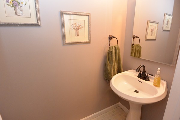376 South Meadow Road Lancaster, MA 01523 - Photo 11 of 27