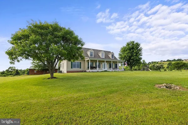 $709,000 | 1435 Knoxlyn-Orrtanna Road, Orrtanna, PA 17353