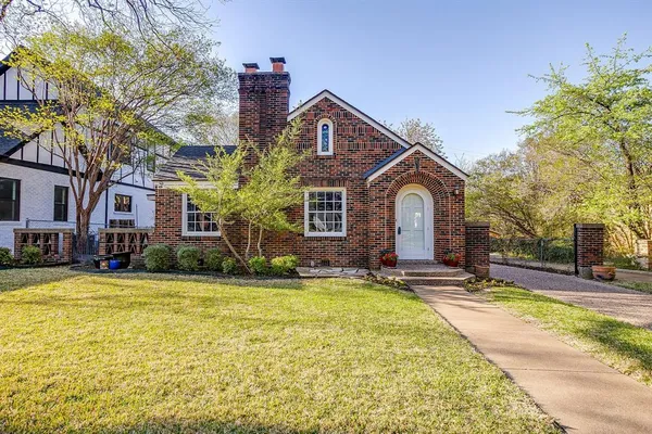 $639,000 | 2027 Glenco Terrace, Fort Worth, TX 76110