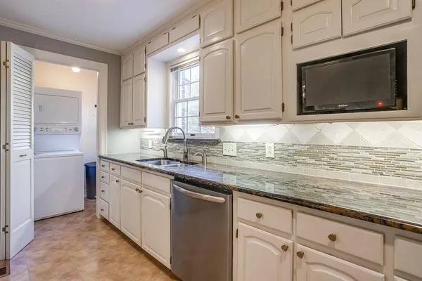 $639,000 | 2027 Glenco Terrace, Fort Worth, TX 76110