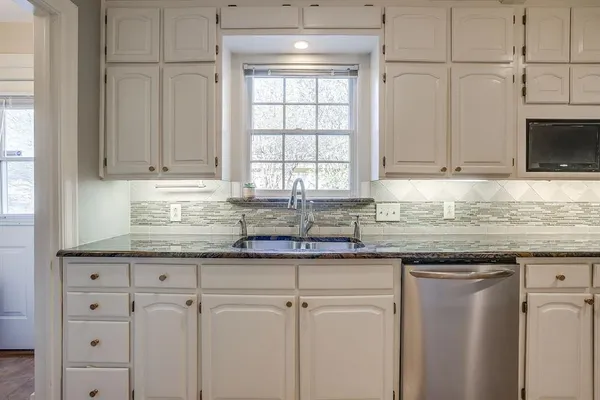 $639,000 | 2027 Glenco Terrace, Fort Worth, TX 76110