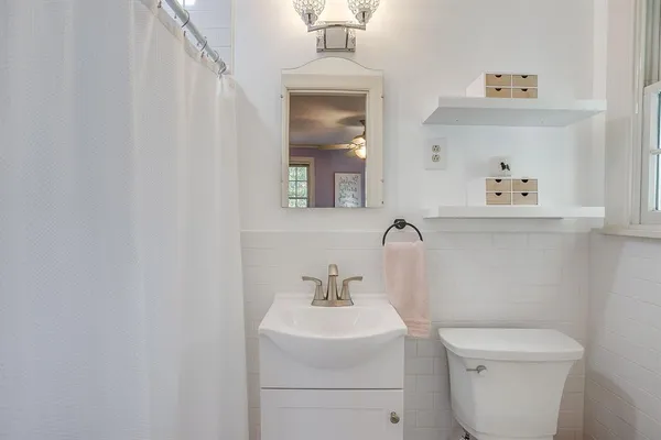 $639,000 | 2027 Glenco Terrace, Fort Worth, TX 76110