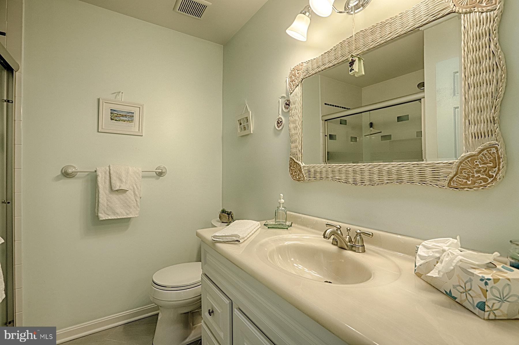 857 Inverrary Court Annapolis, MD 21401 - Photo 18 of 30 Primary Bath