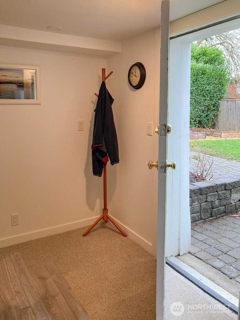 3943 South Orcas Street Seattle, WA 98118 - Photo 12 of 22