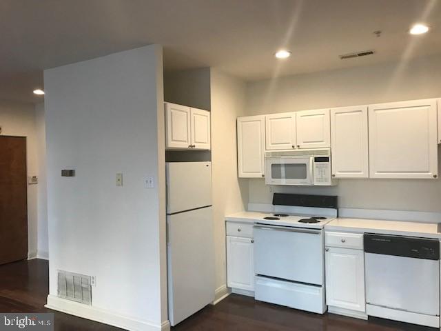 1411 Walnut Street, Unit 1007 Philadelphia, PA 19102 - Photo 8 of 17