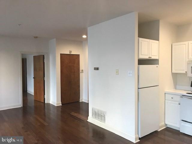 1411 Walnut Street, Unit 1007 Philadelphia, PA 19102 - Photo 10 of 17
