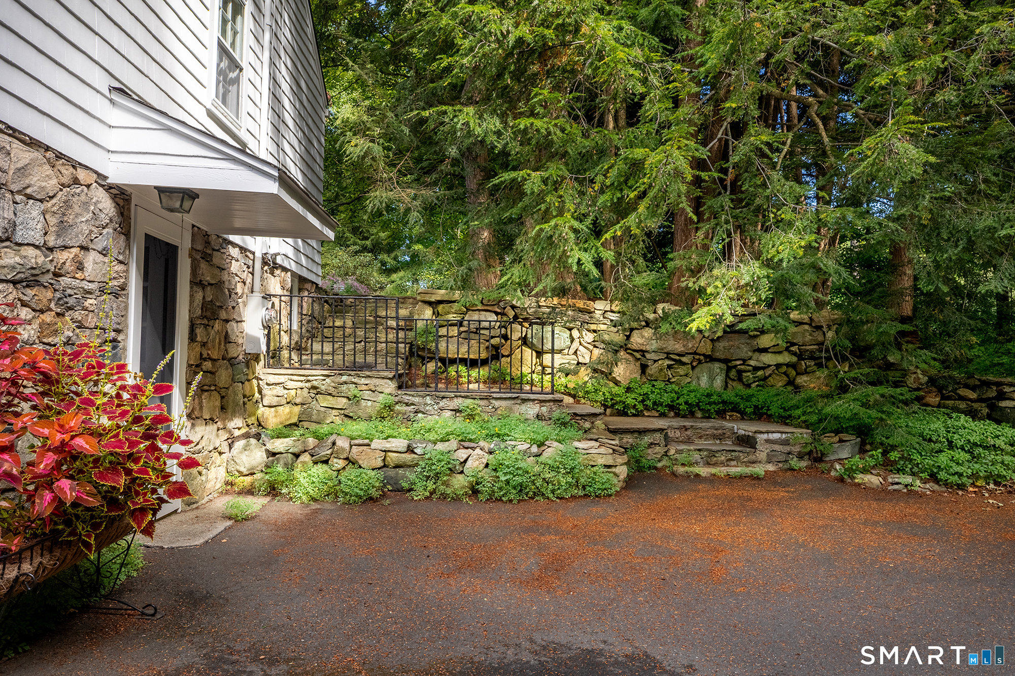 3 Blackman Road Ridgefield, CT 06877 - Photo 36 of 40 Two car garage and plenty of outdoor parking