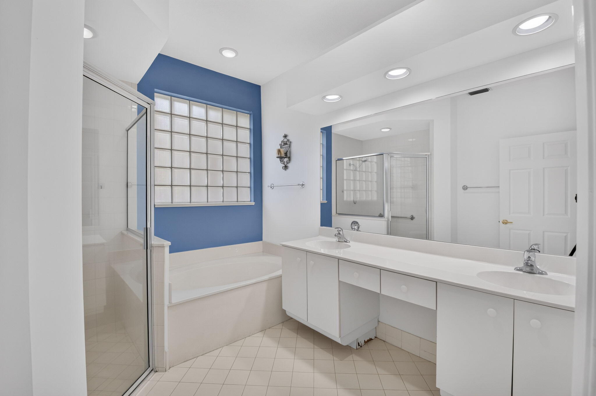 23256 Alora Drive Boca Raton, FL 33433 - Photo 21 of 33 Primary Bathroom