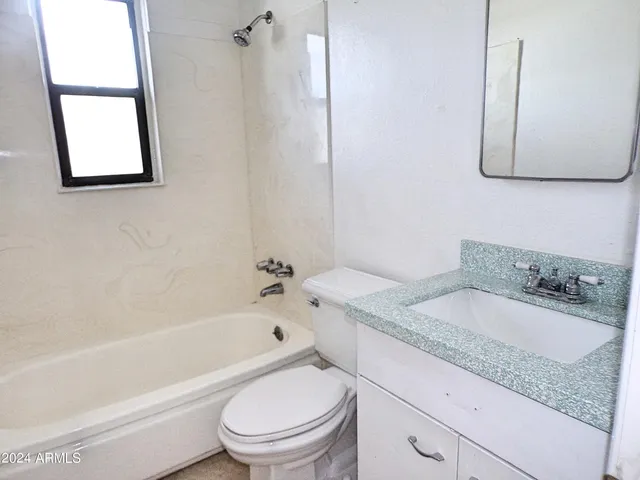 $995 | 307 1st Street, Unit B, Huachuca City, AZ 85616