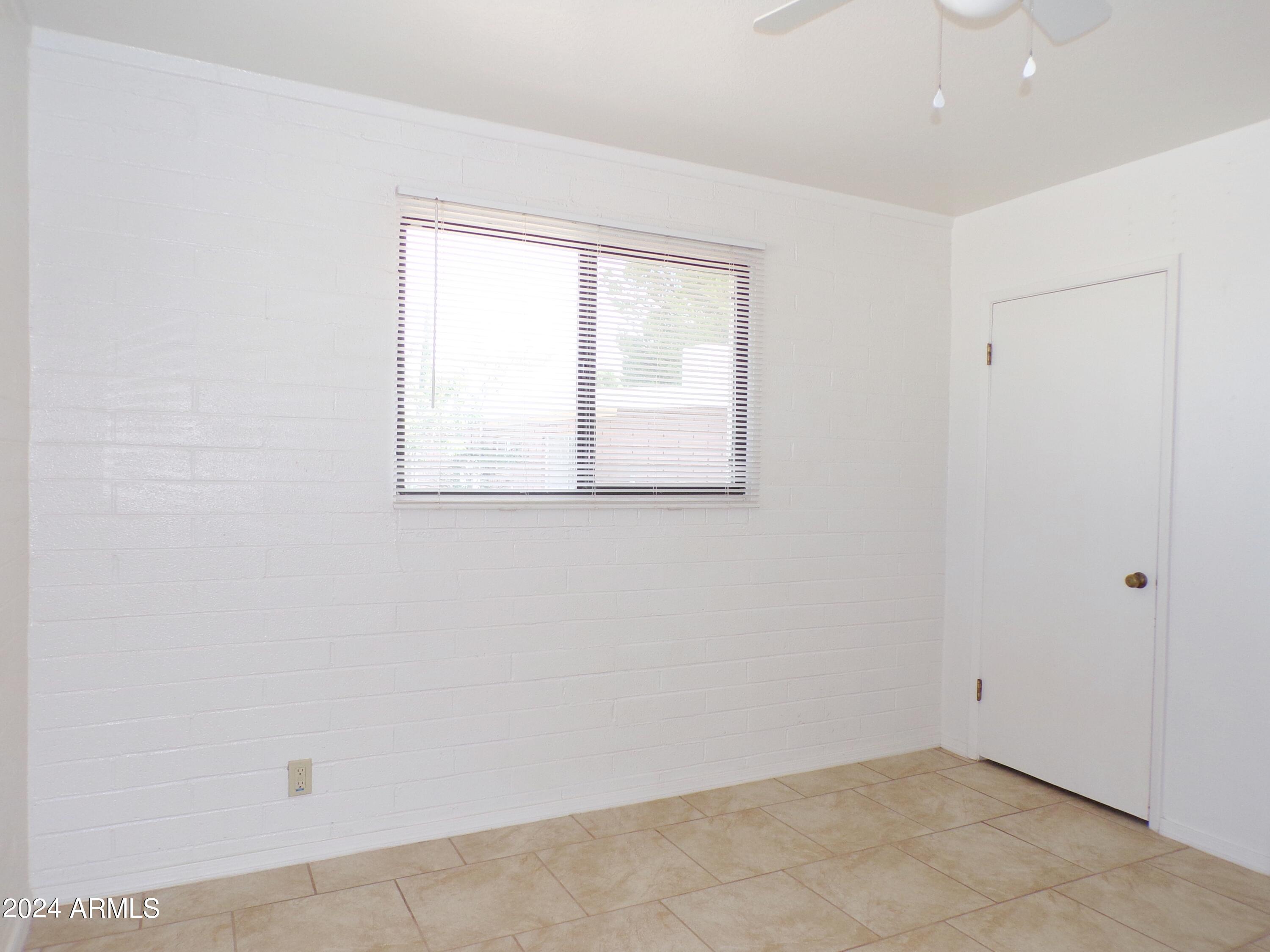 307 1st Street, Unit B Huachuca City, AZ 85616 - Photo 9 of 20 010