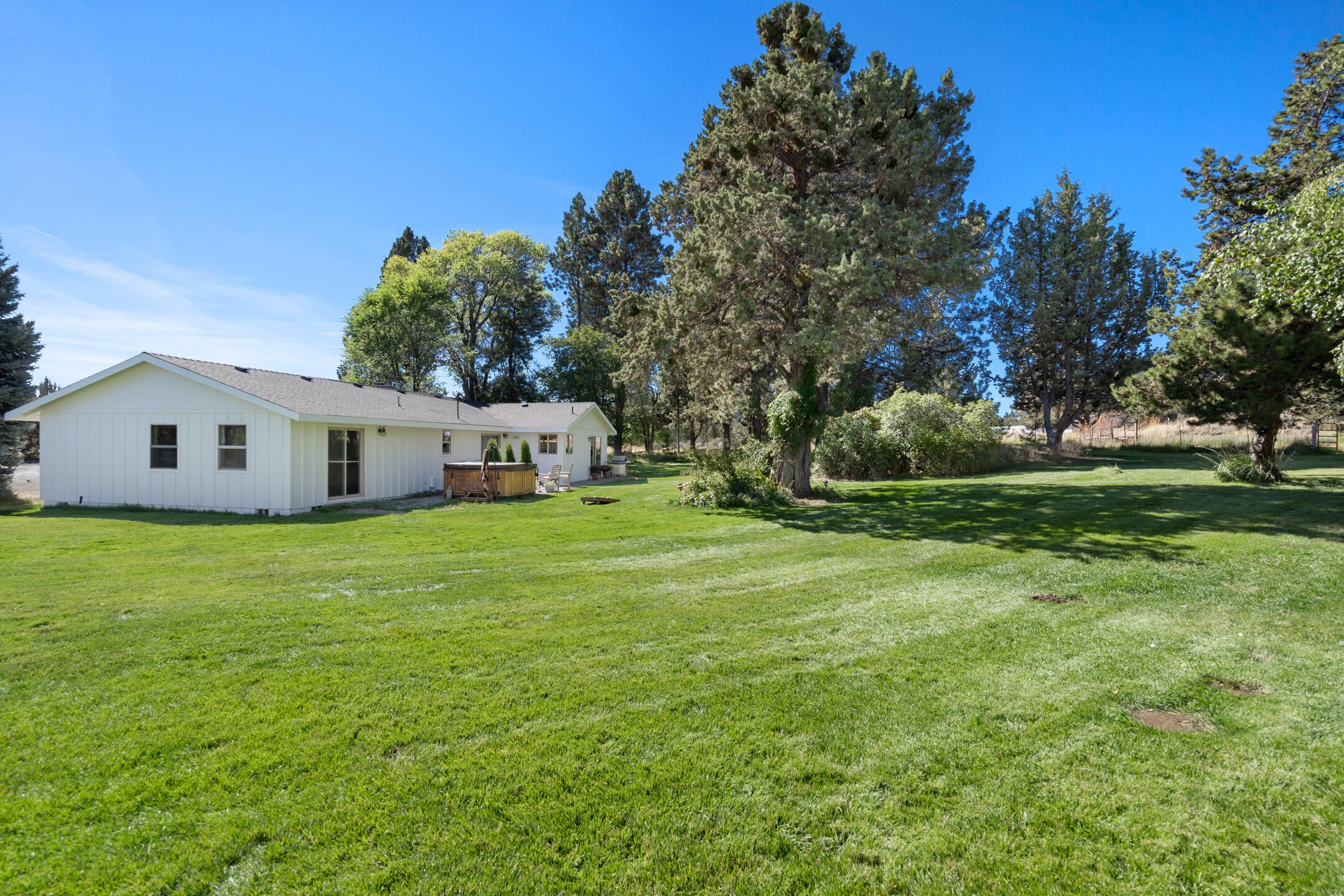 63375 Deschutes Market Road Bend, OR 97701 - Photo 42 of 43 2021_09_deschute_exteriors-17