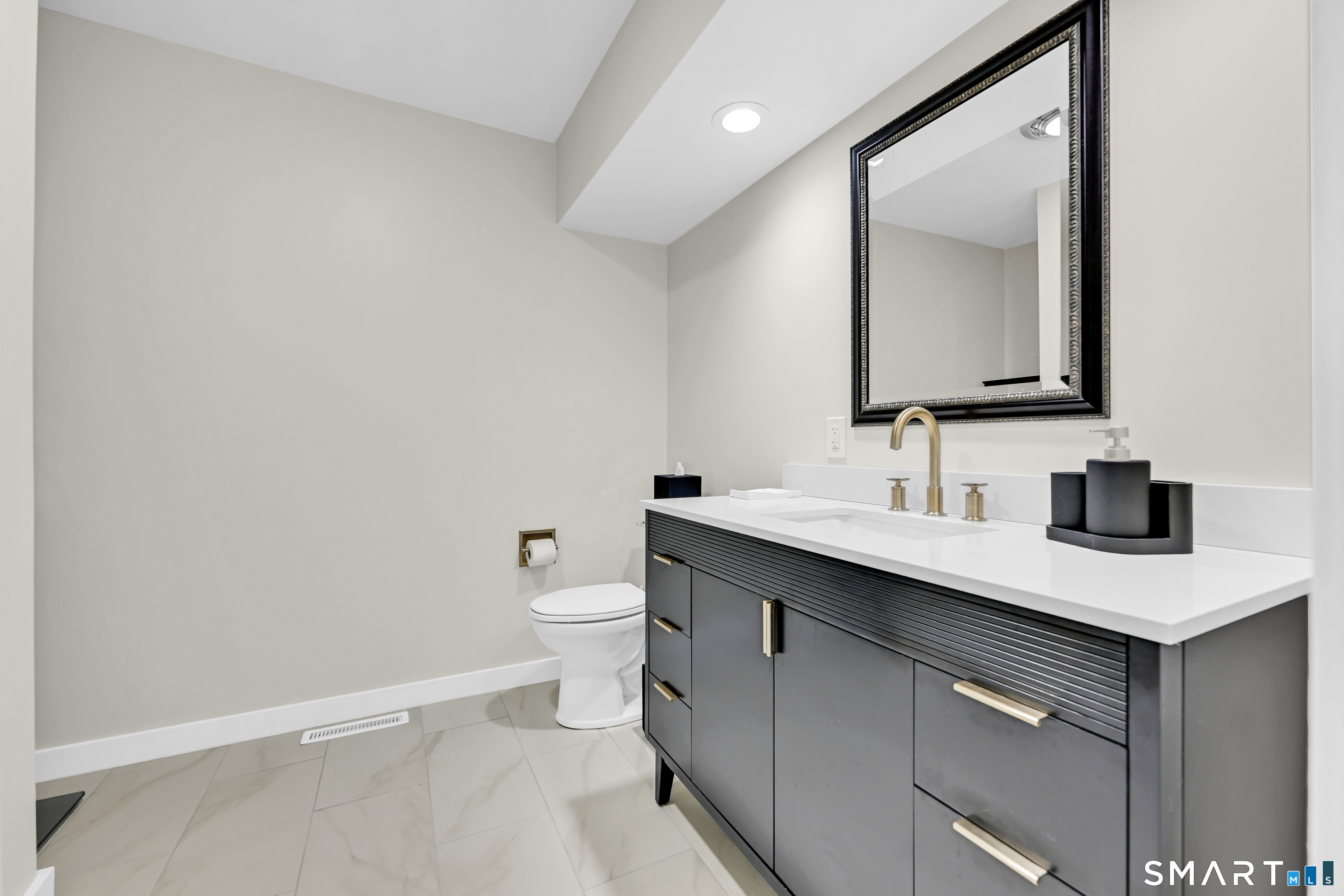 119 Judge Lane Bethlehem, CT 06751 - Photo 21 of 40