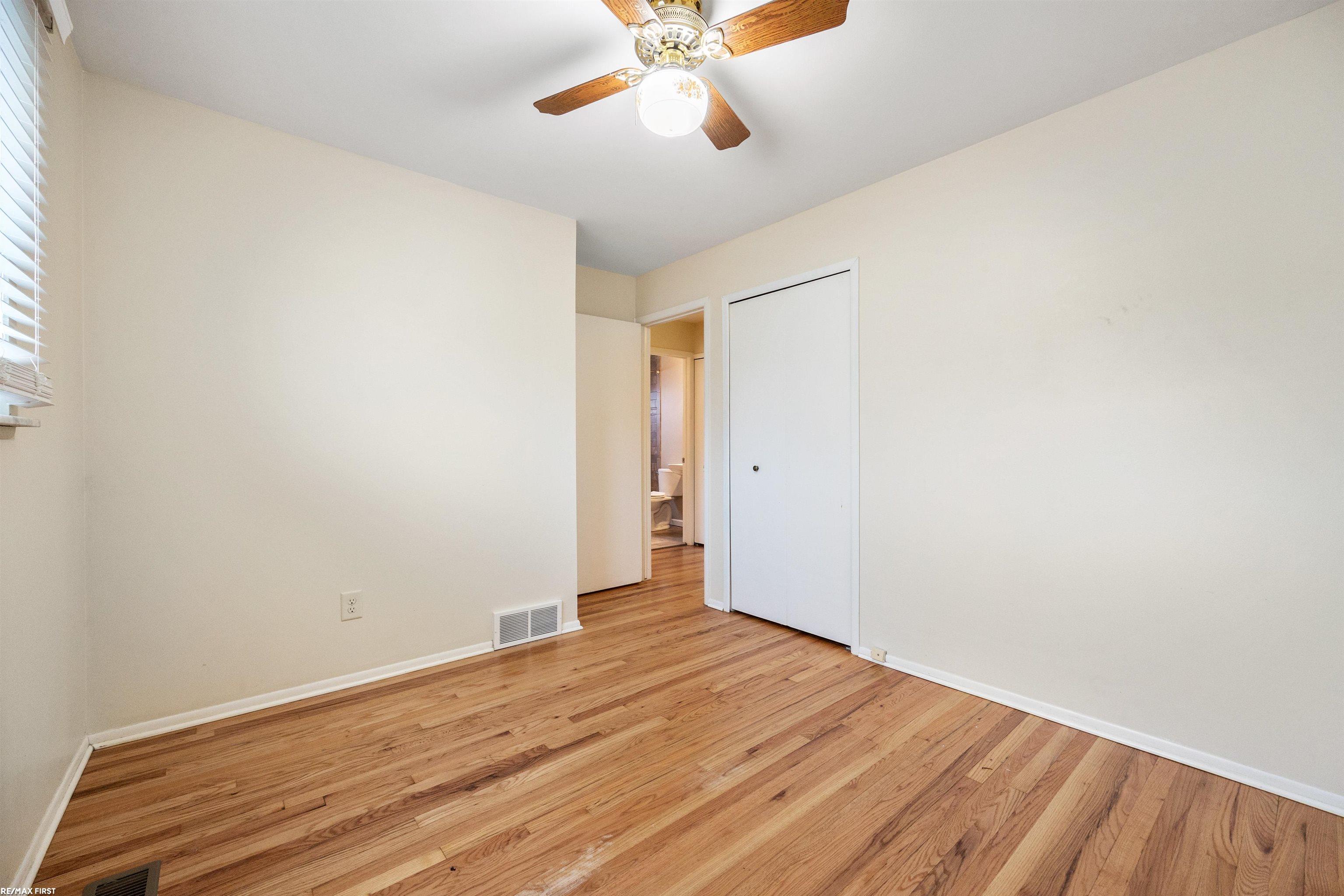 1260 Princeton Road Berkley, MI 48072 - Photo 9 of 26