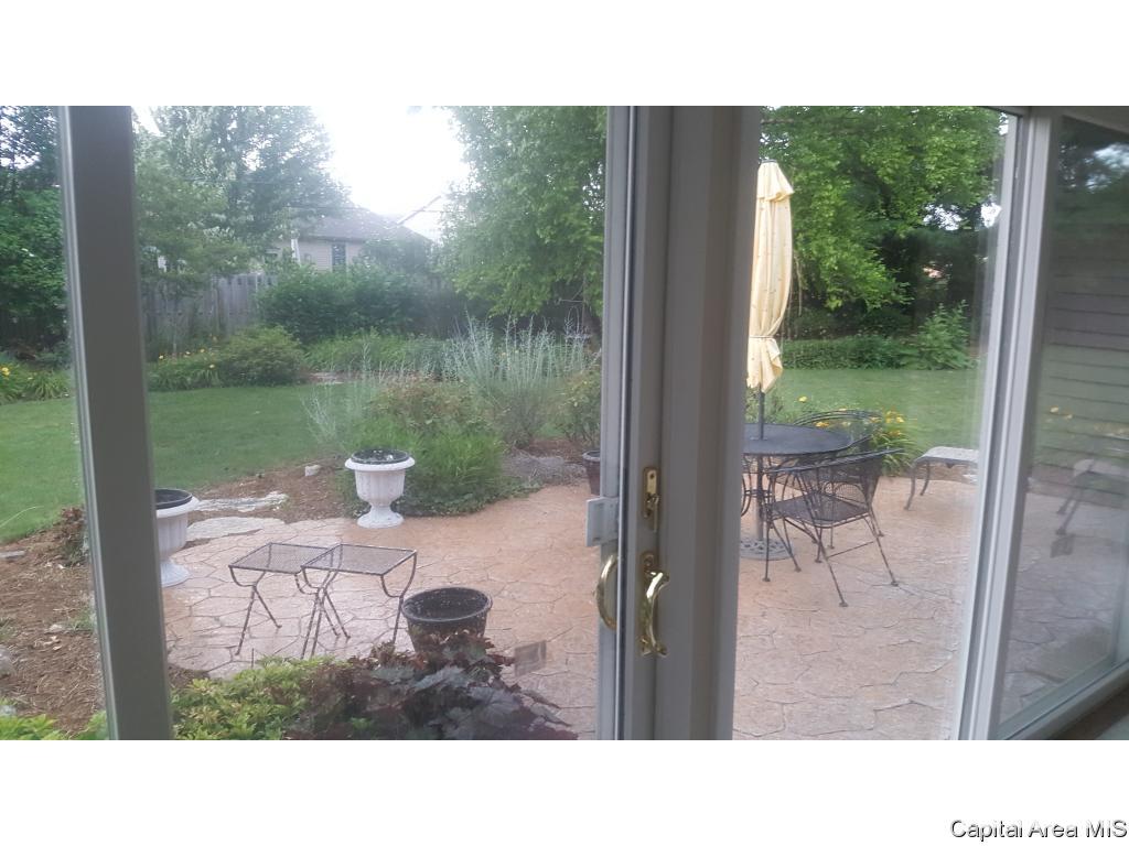 2143 Lindsay Road Springfield, IL 62704 - Photo 14 of 20