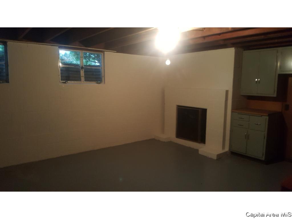 2143 Lindsay Road Springfield, IL 62704 - Photo 15 of 20